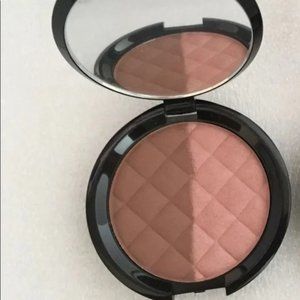 Signature A Jet Tech Wet Set Eye shadow Duo